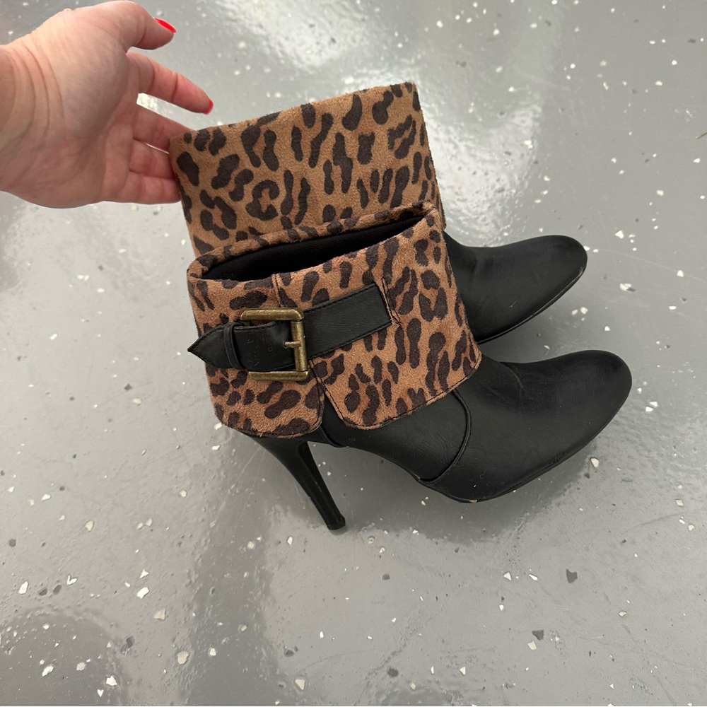 Leopard Print Black Ankle Boots